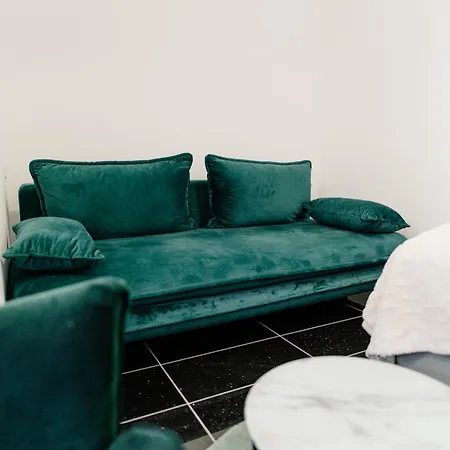Beta Living - Lux